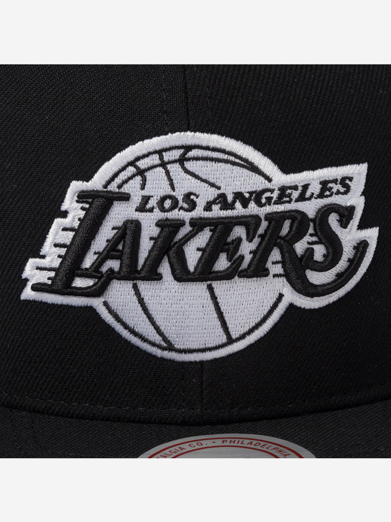 Бейсболка с прямым козырьком MITCHELL NESS HS12818-LALBLCK Los Angeles Lakers NBA