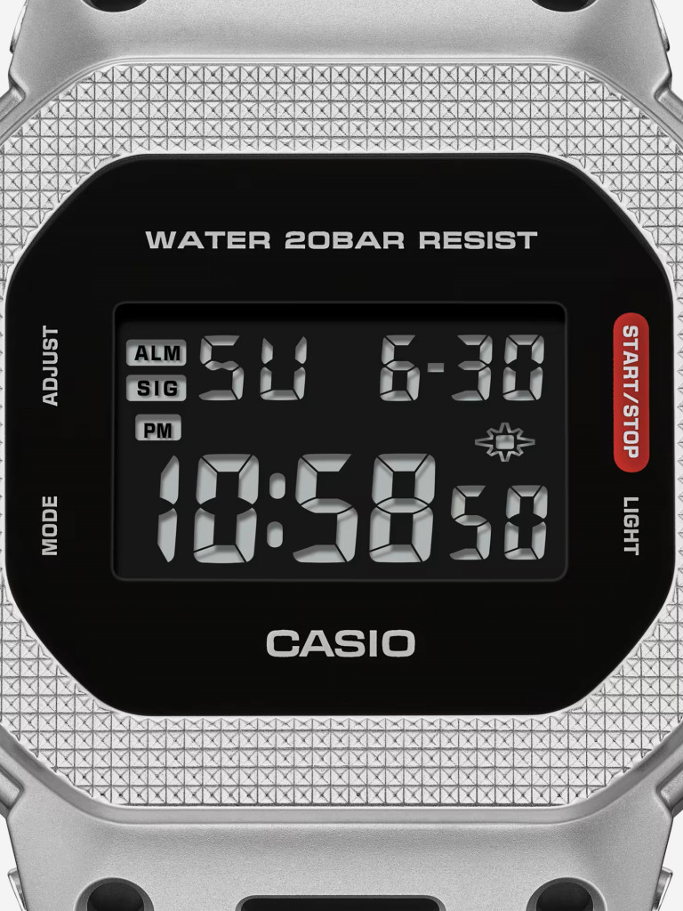 Спортивные часы Casio G-Shock GM-5600M-1E