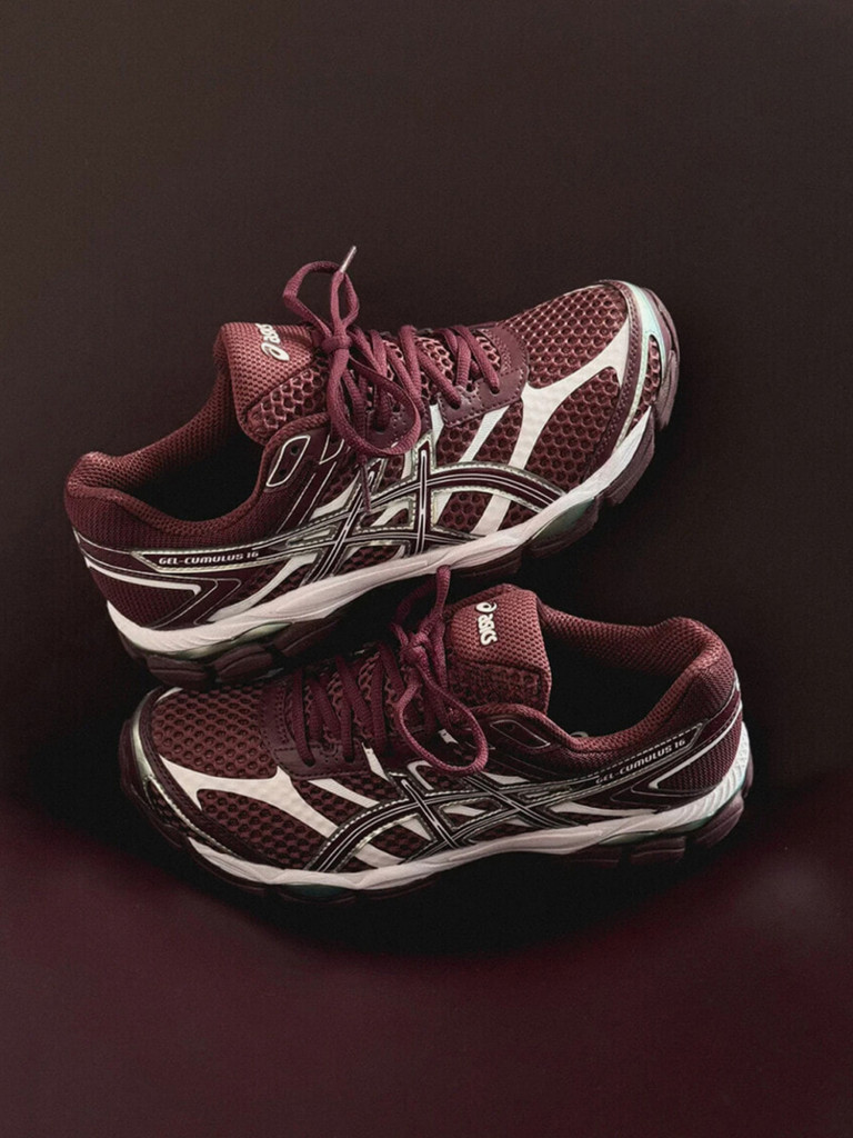 Кроссовки Asics GEL-Cumulus 16