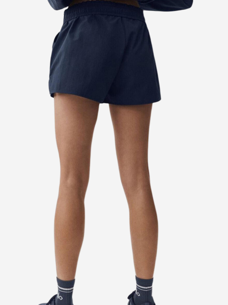 Шорты женские Alo Yoga Alumni Short