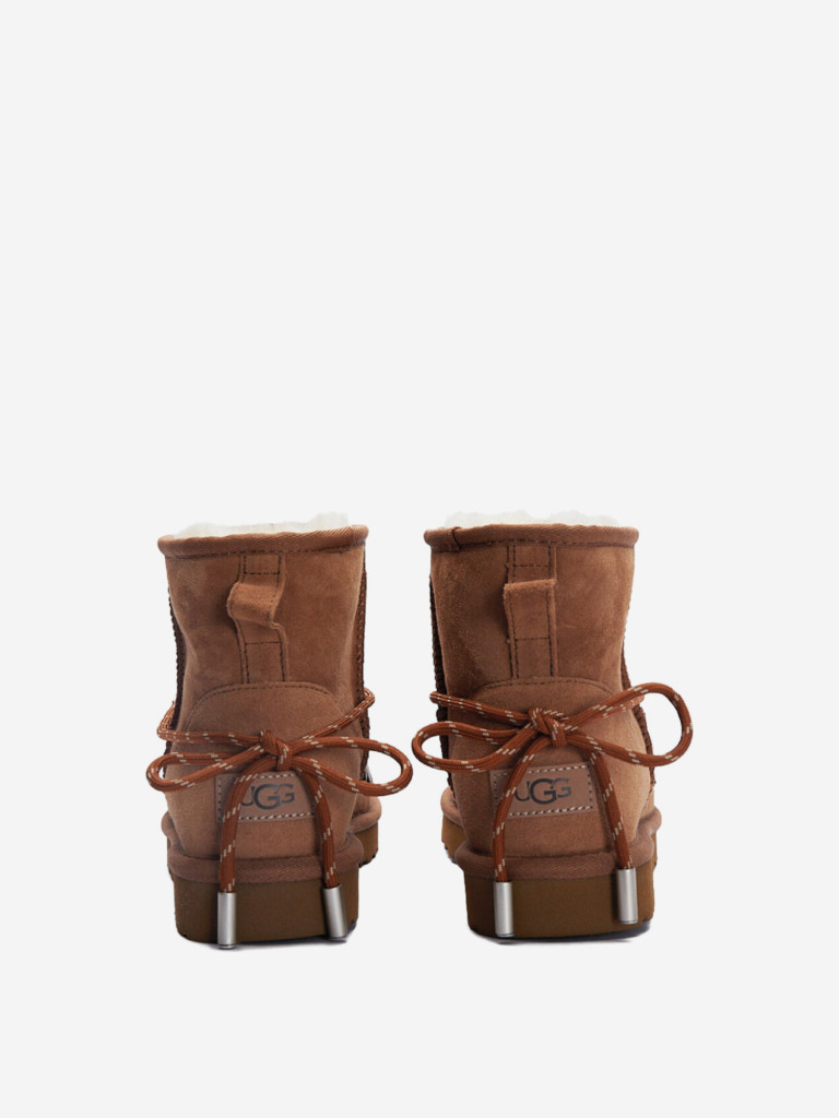Ботинки утепленные UGG Classic Mini II