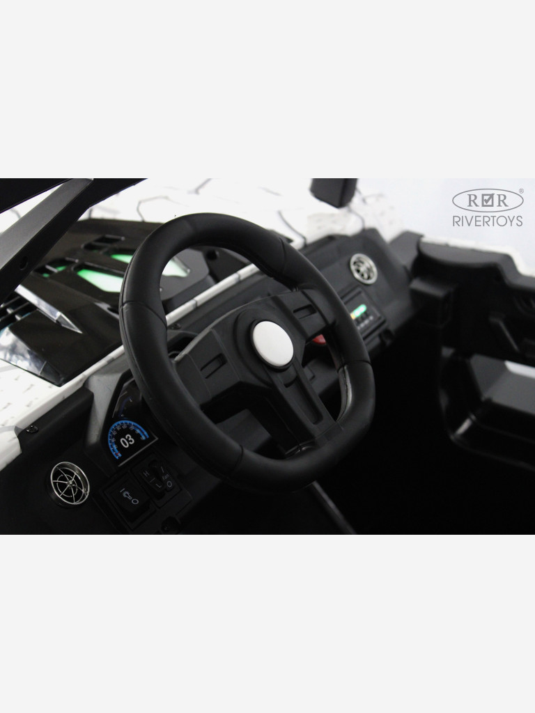 Детский электромобиль RIVERTOYS A707AA LUX NEW 4WD белый спайдер