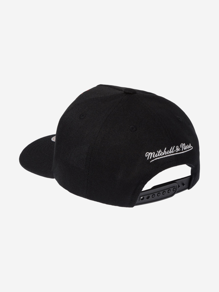 Бейсболка MITCHELL NESS HP12813-CBUBLCK Chicago Bulls NBA