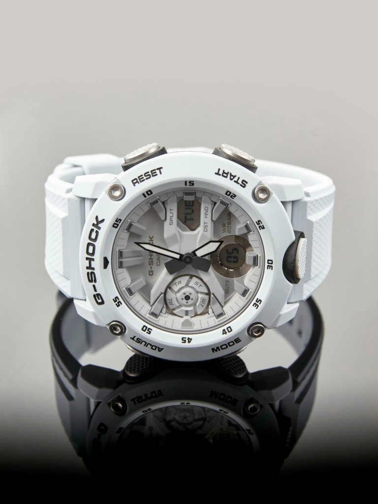 Спортивные часы CASIO G-SHOCK GA-2000S-7AER