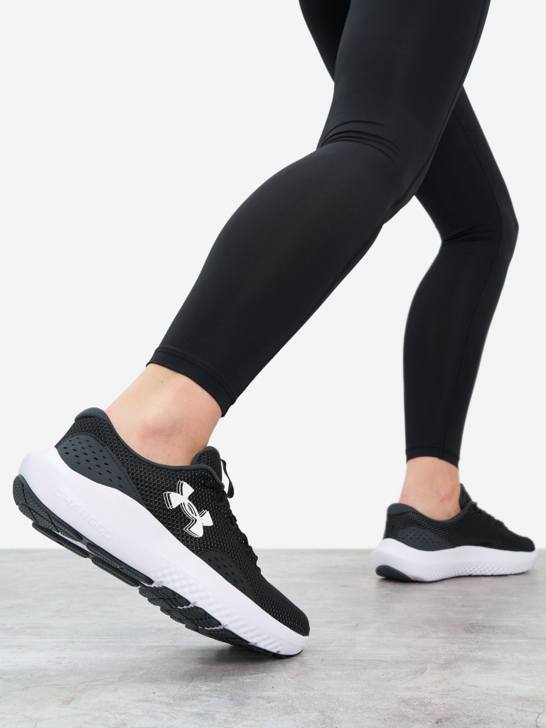 Кроссовки женские Under Armour Charged Surge 4