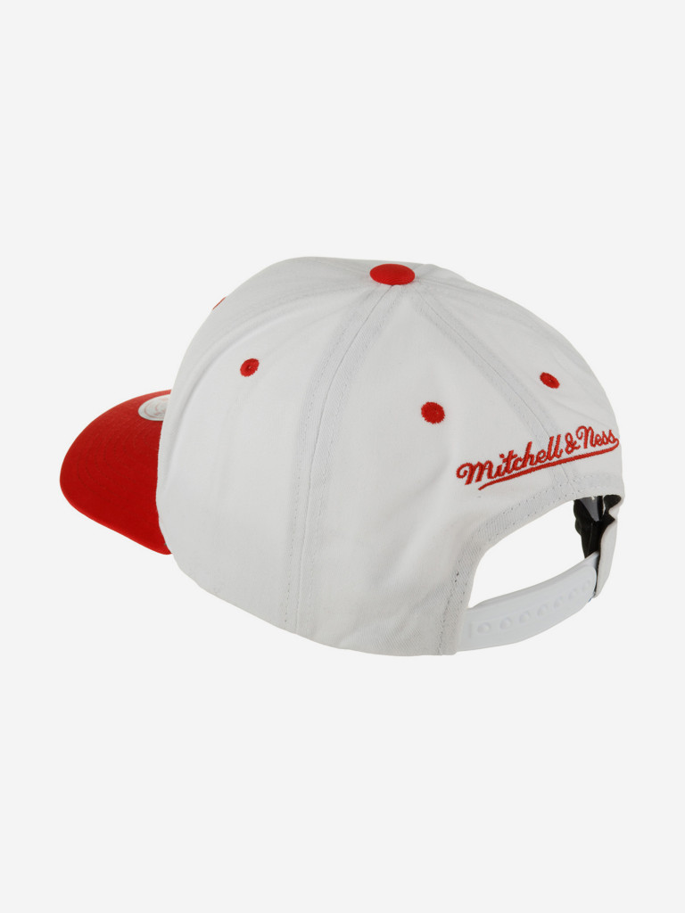 Бейсболка MITCHELL NESS HHSS7289-CBUYYPPPWHIT Chicago Bulls NBA (красный)