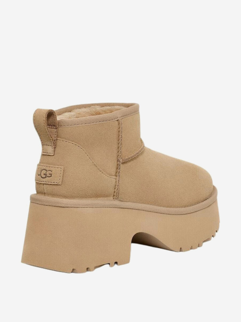 Ботинки утепленные UGG Classic Ultra Mini New Heights