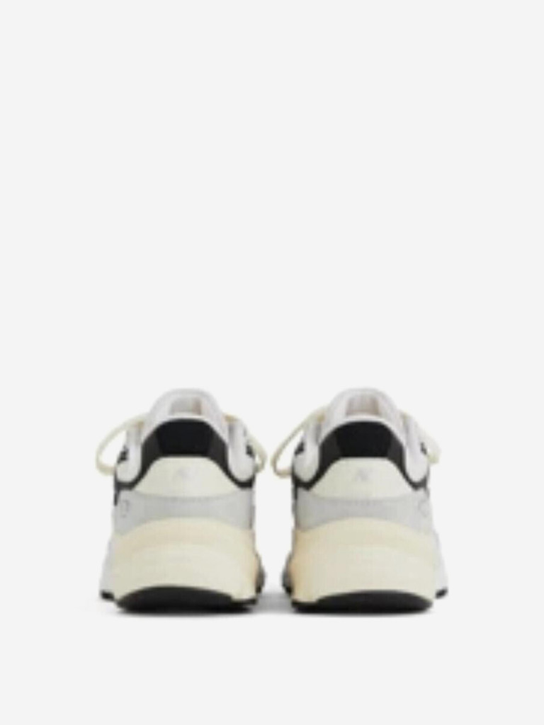 Кроссовки New Balance Teddy Santis x 990v6