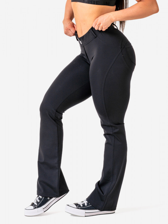 Расклешенные брюки NEBBIA Bubble Butt 2.0 POWER LIFT 308