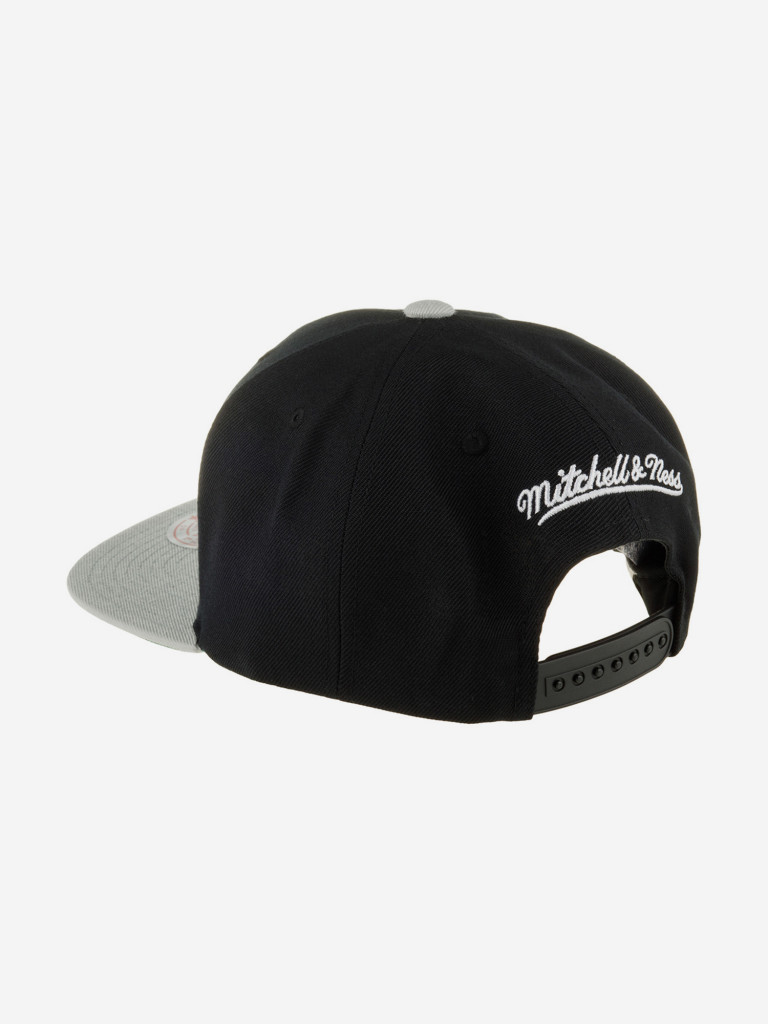 Бейсболка с прямым козырьком MITCHELL NESS HHSS4537-ORAYYPPPBKGY Oakland Raiders NFL (черный)
