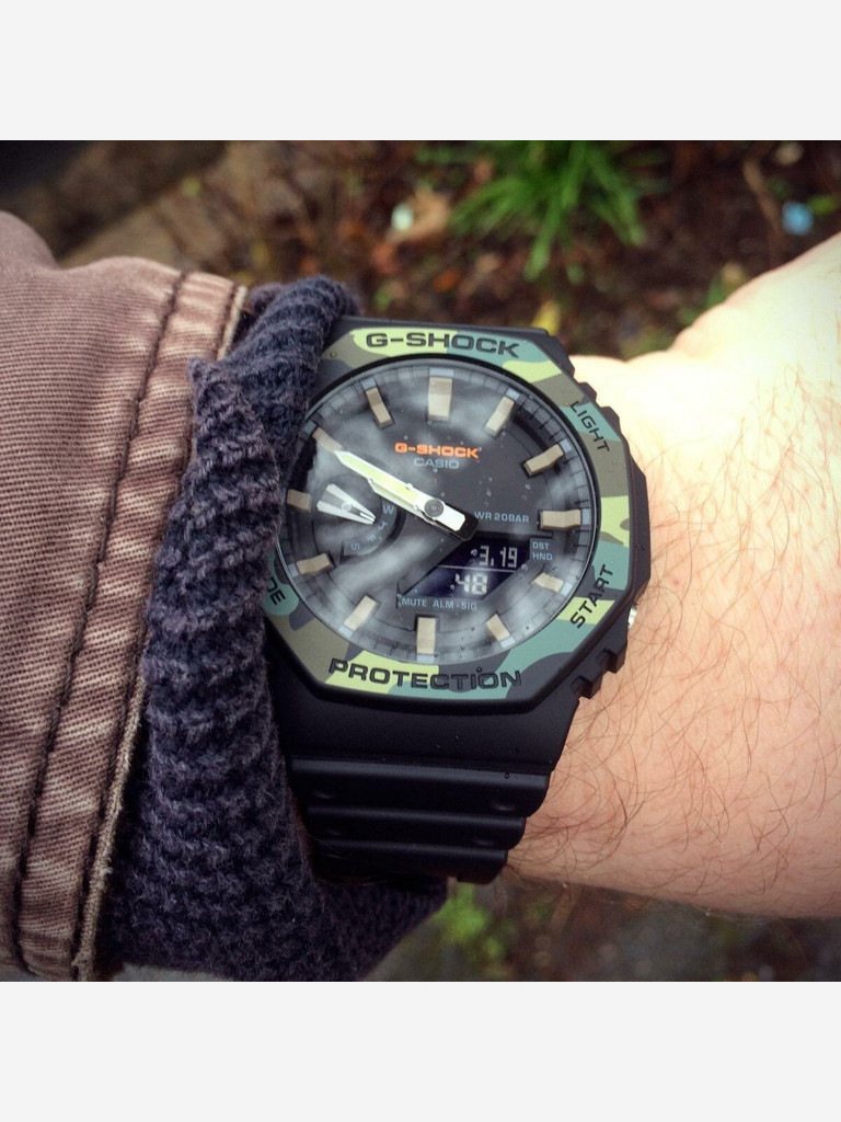 Спортивные часы CASIO G-SHOCK GA-2100SU-1A