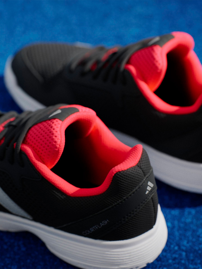 Кроссовки детские adidas Courtflash K