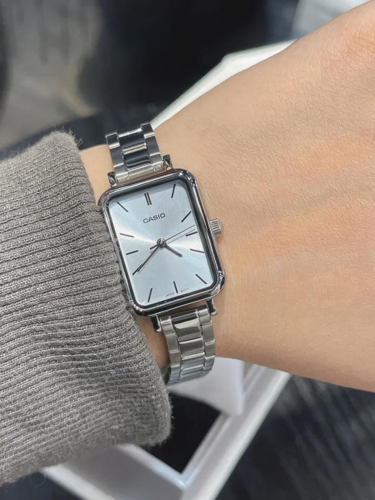 Наручные часы CASIO