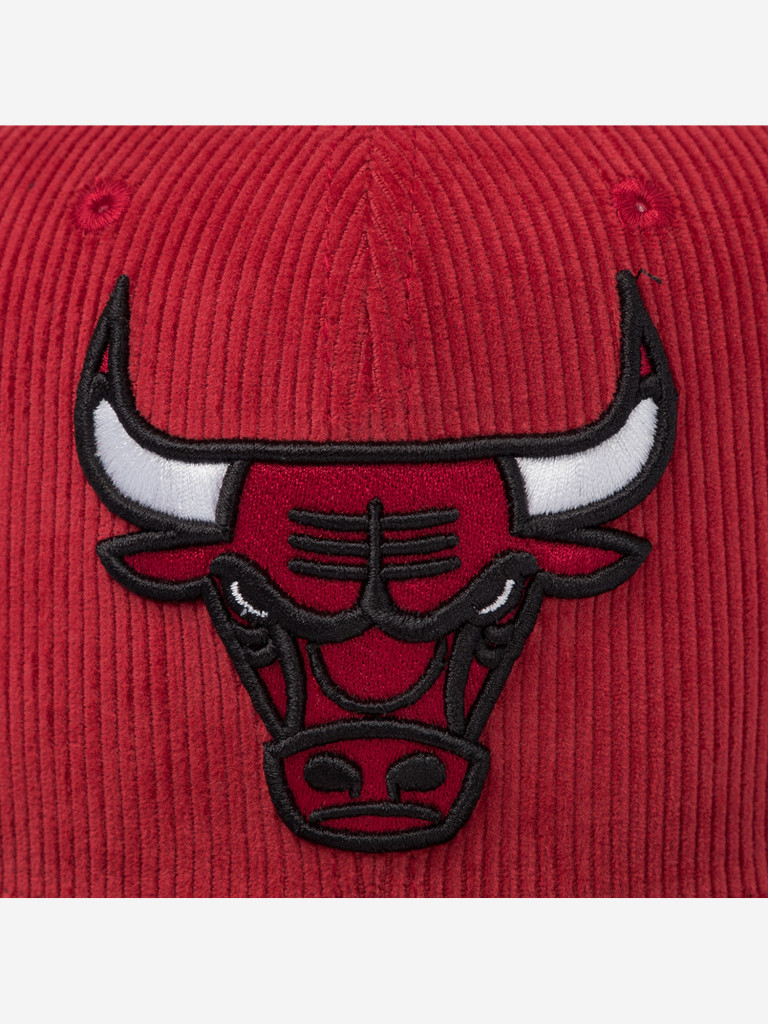 Бейсболка с прямым козырьком MITCHELL NESS HS10402-CBURED1 Chicago Bulls NBA (красный)