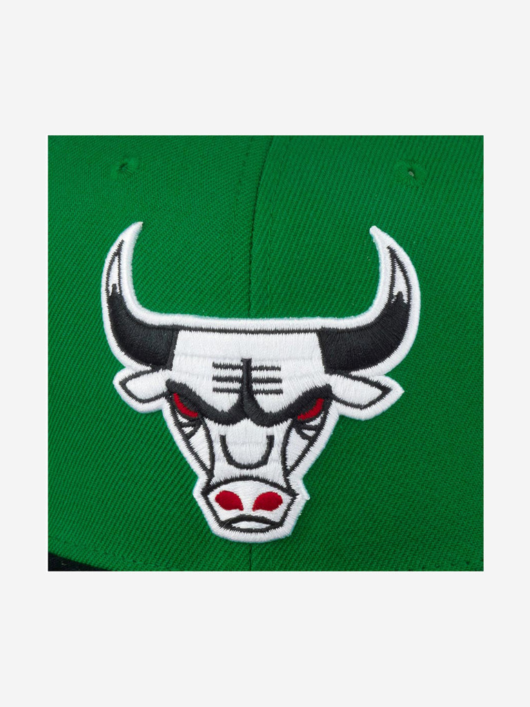 Бейсболка с прямым козырьком MITCHELL NESS 6HSSJS18091-CBUGNBK Chicago Bulls NBA (зеленый)
