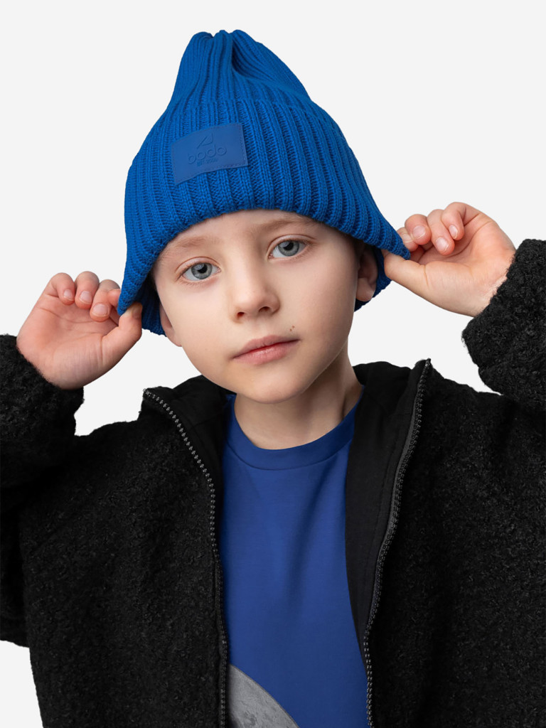 Вязаная шапка bodo