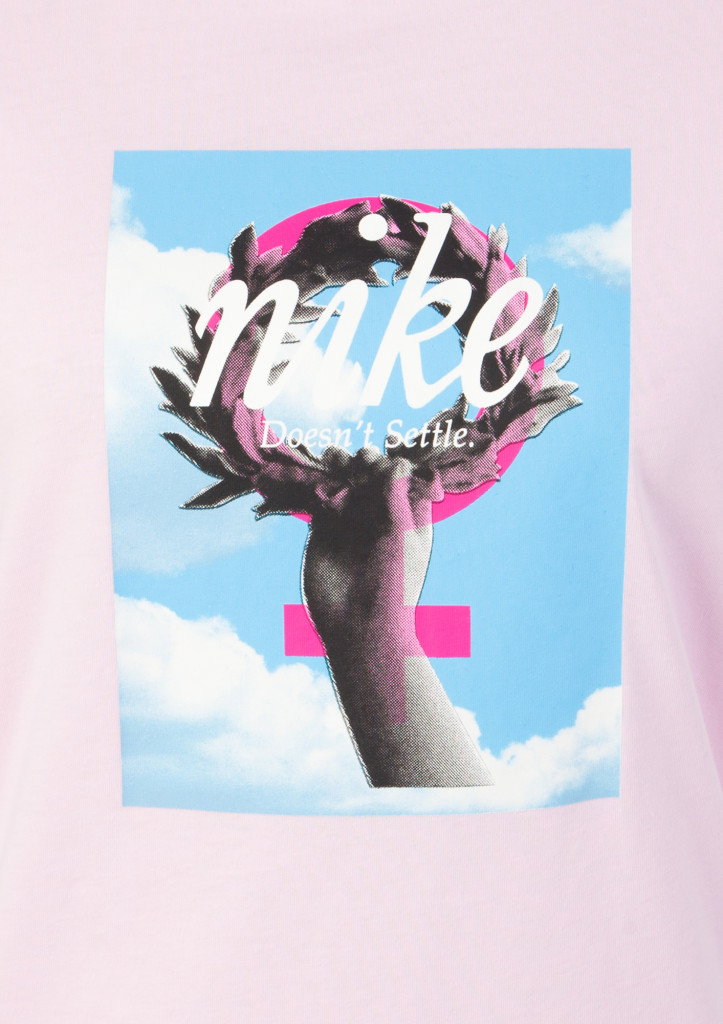 Футболка женская Nike Sportswear