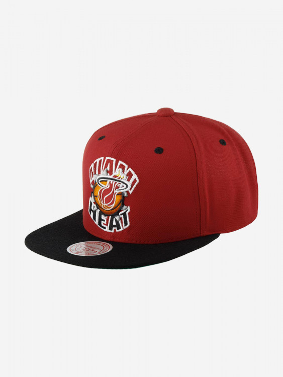 Бейсболка с прямым козырьком MITCHELL NESS HHSS5146-MHEYYPPPRED1 Miami Heat NBA