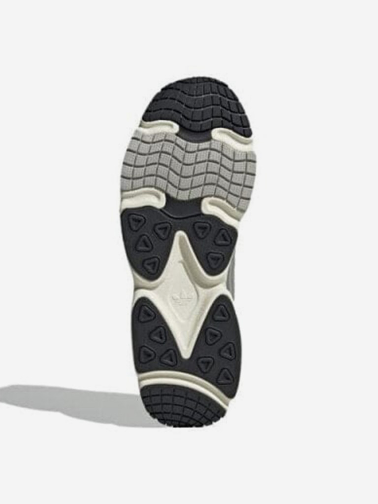 Кроссовки Adidas Ozmillen Core