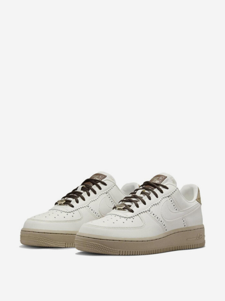 Кроссовки Nike Air Force 1 Low 07 LX