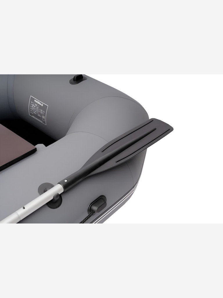 Лодка ПВХ надувная под мотор YUKONA 260 GT двухместная для рыбалки гребная серая