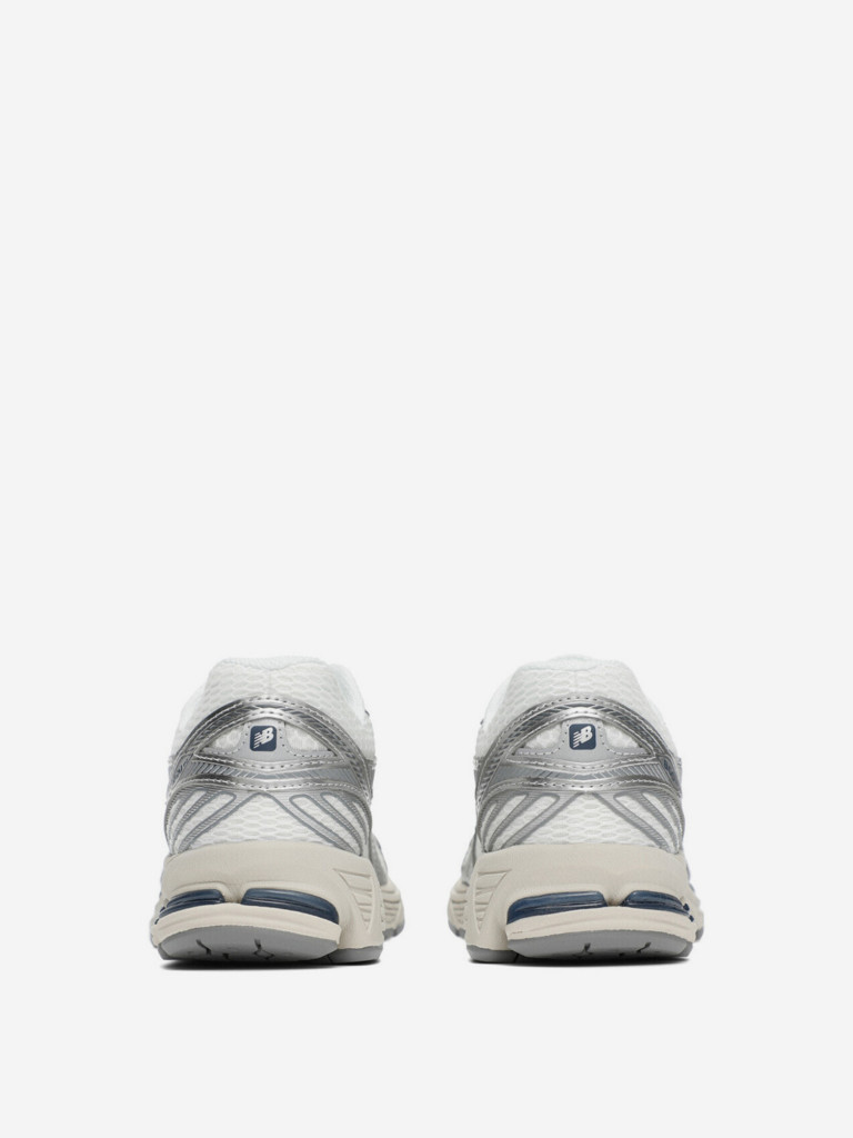 Кроссовки New Balance 860 V2