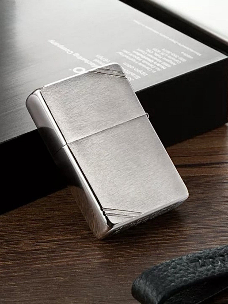 Зажигалка бензиновая ZIPPO 230 Vintage Series 1937
