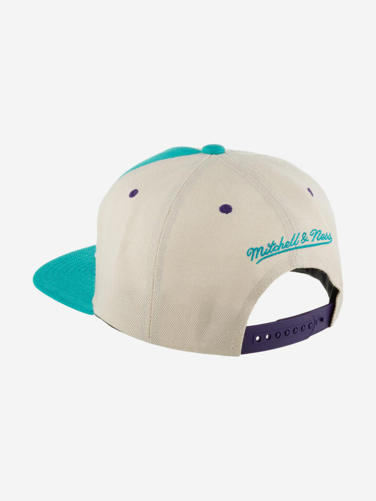 Бейсболка с прямым козырьком MITCHELL NESS HHSS5154-CHOYYPPPOWTL Charlotte Hornets NBA