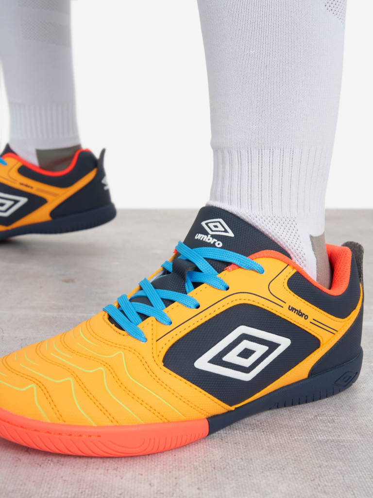Бутсы для мальчиков Umbro Star Ic