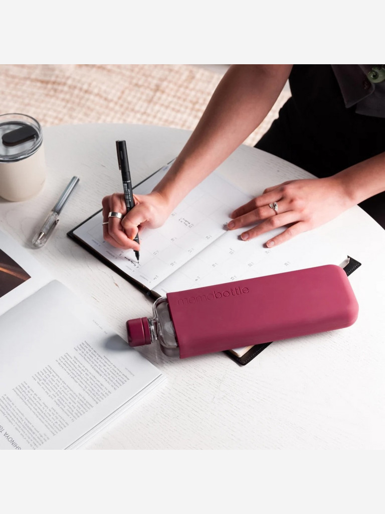 Бутылка с силиконовым чехлом Memobottle Slim, Wild Plum