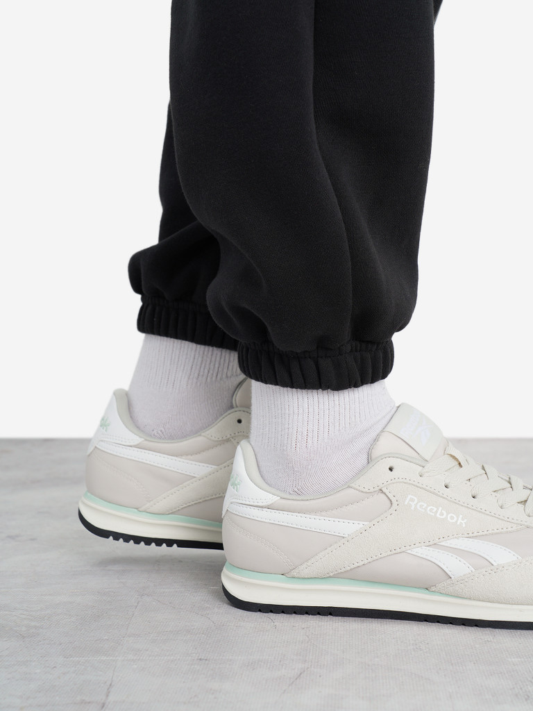 Кроссовки женские Reebok World 70