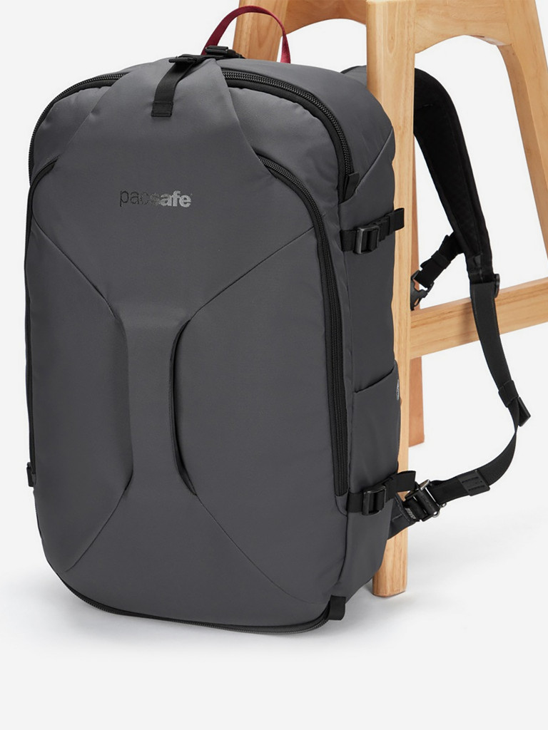 Рюкзак в ручную кладь антивор Pacsafe Venturesafe EXP45, темно-серый, 45 л.