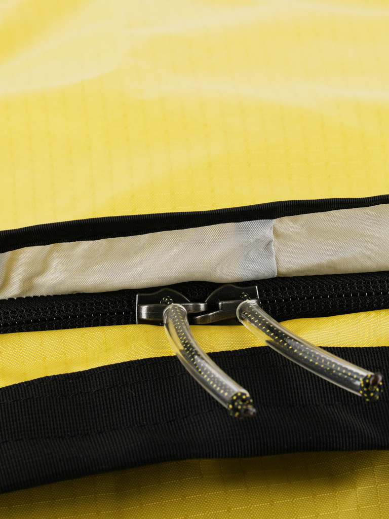 Сумка Mountain Hardwear Camp 4 Duffel 95