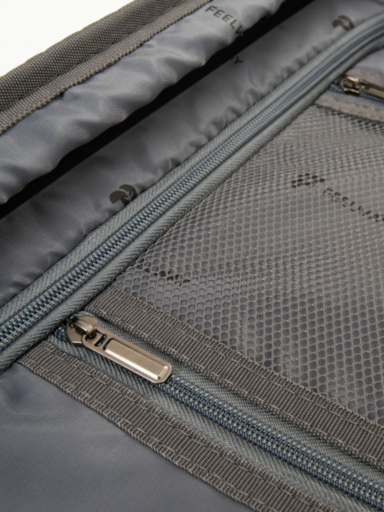 Чемодан ручная кладь S серый Feelway