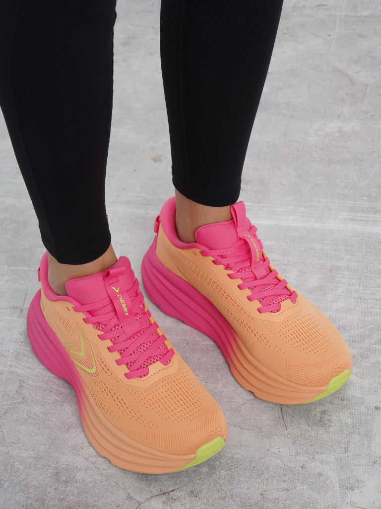 Кроссовки женские Demix Space