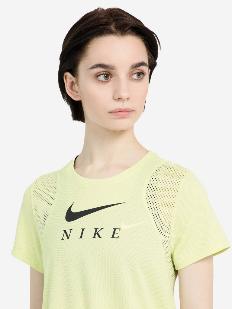 Футболка женская Nike