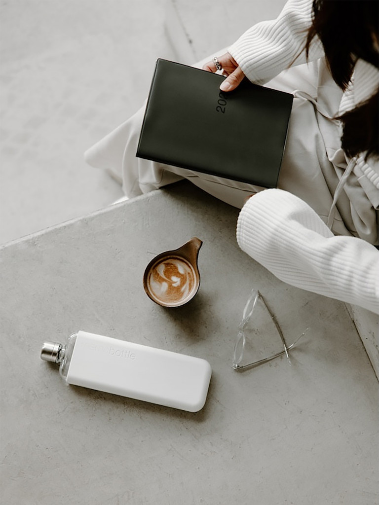 Бутылка с силиконовым чехлом Memobottle Slim, серый