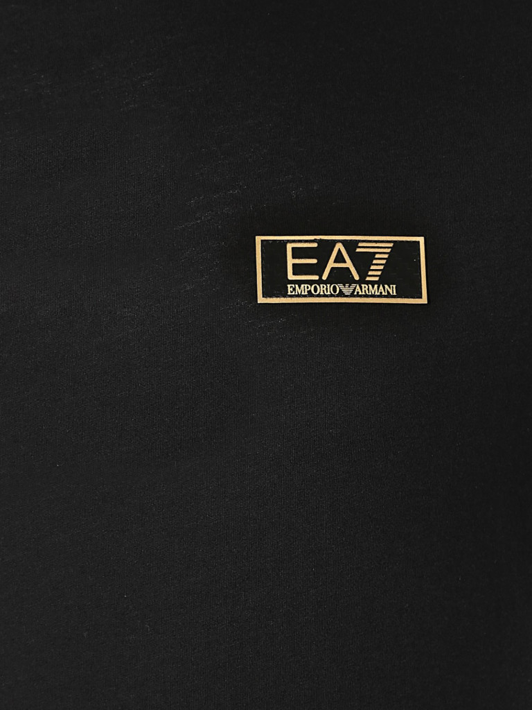 Футболка мужская EA7