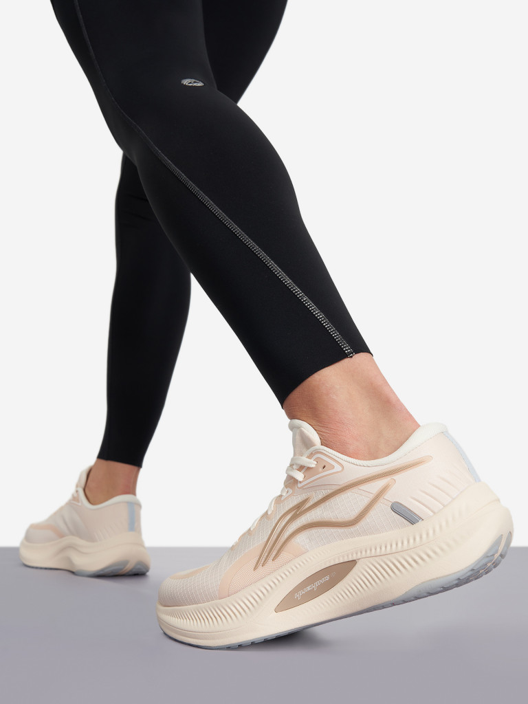 Кроссовки женские Li-Ning Yueying 4