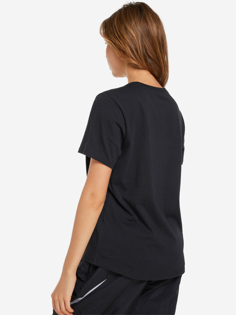 Футболка женская Nike Club Essentials