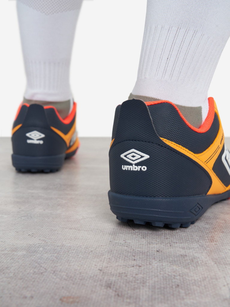 Бутсы для мальчиков Umbro Star Tf