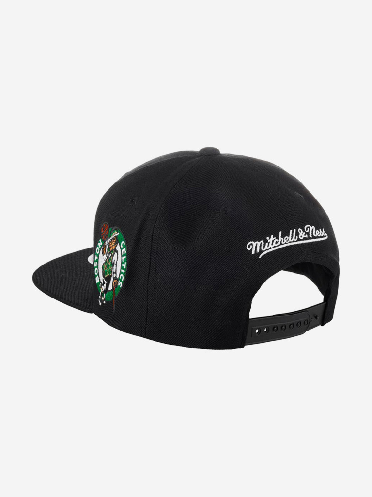 Бейсболка с прямым козырьком MITCHELL NESS HHSS3280-BCEYYPPPBLCK Boston Celtics NBA (черный)
