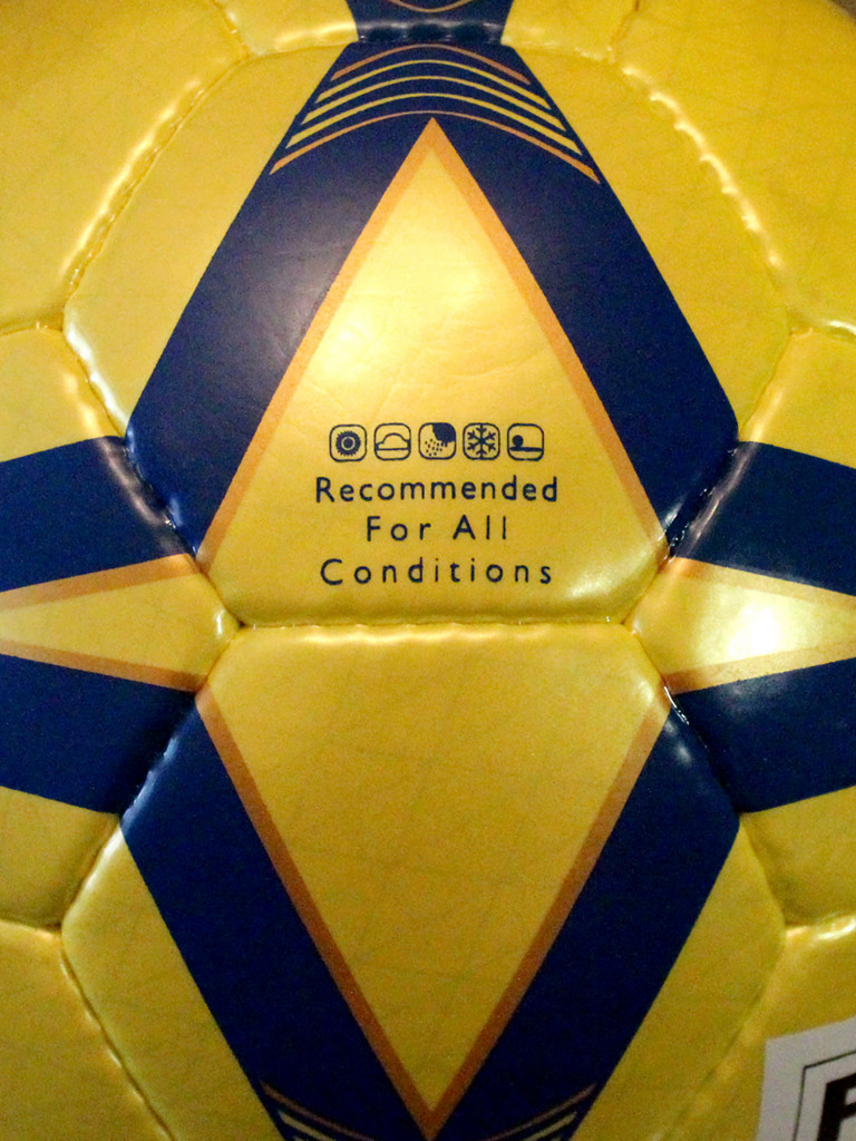 Мяч футбольный SAMBA BRILLIANT FIFA Quality Pro