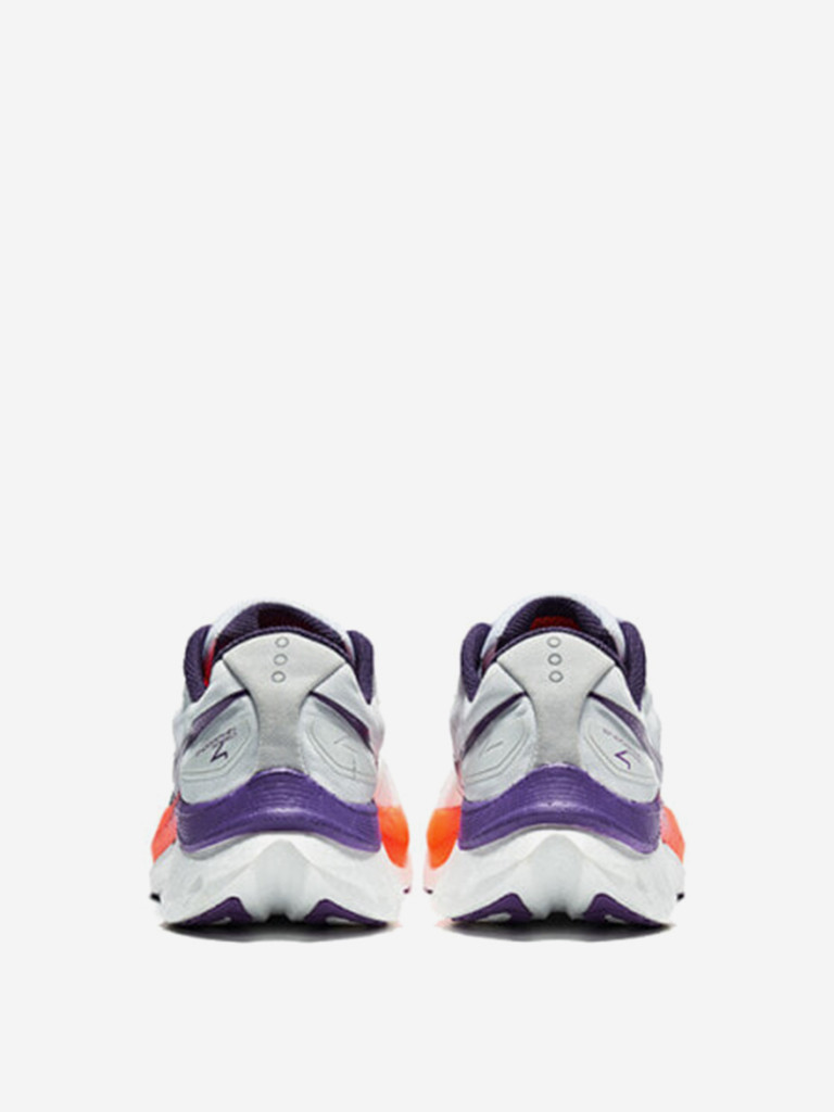 Кроссовки Saucony Endorphin Speed 4