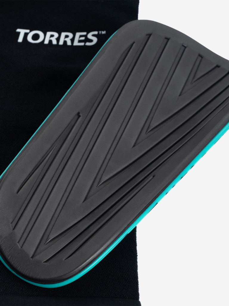 Щитки футбольные TORRES Pro FS2308
