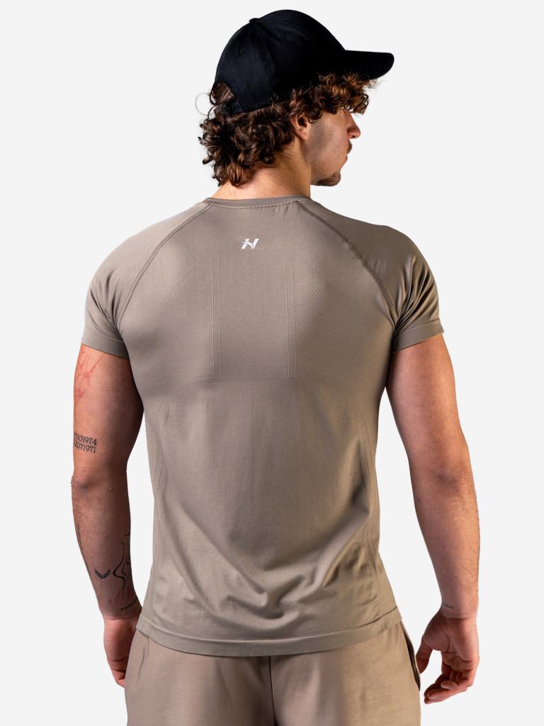 Футболка мужская спортивная NEBBIA Seamless Short-Sleeve Top POWER 900