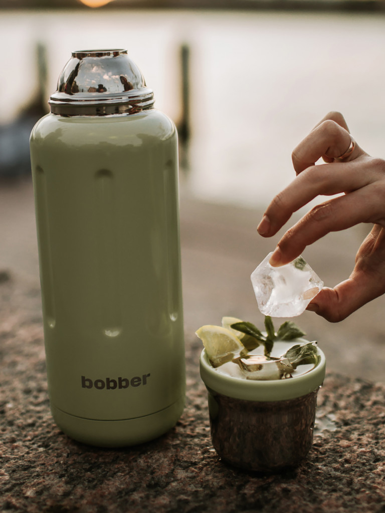 Термос вакуумный для напитков BOBBER Flask 1 литр пробка с наливными каналами, тепло до 48 часов, мятный