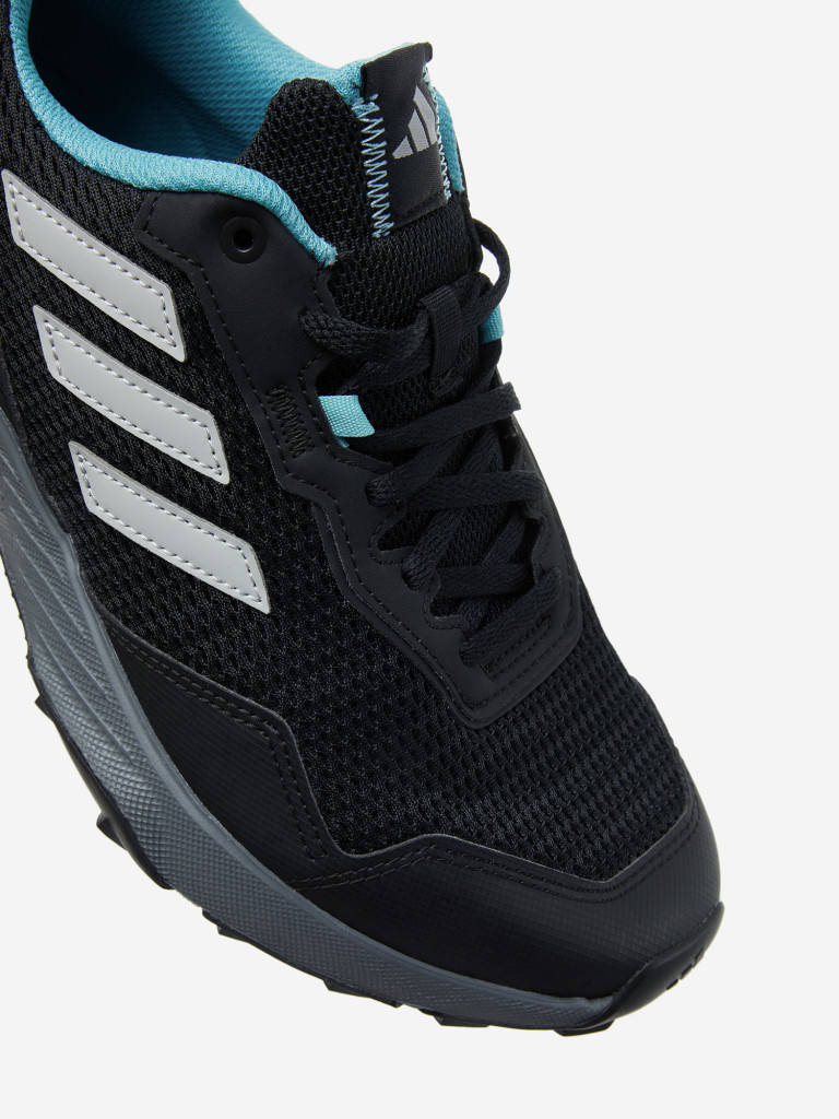 Полуботинки женские adidas Tracefinder
