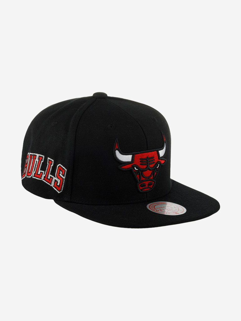 Бейсболка с прямым козырьком MITCHELL NESS 6HSSDX21129-CBUBLCK Chicago Bulls NBA