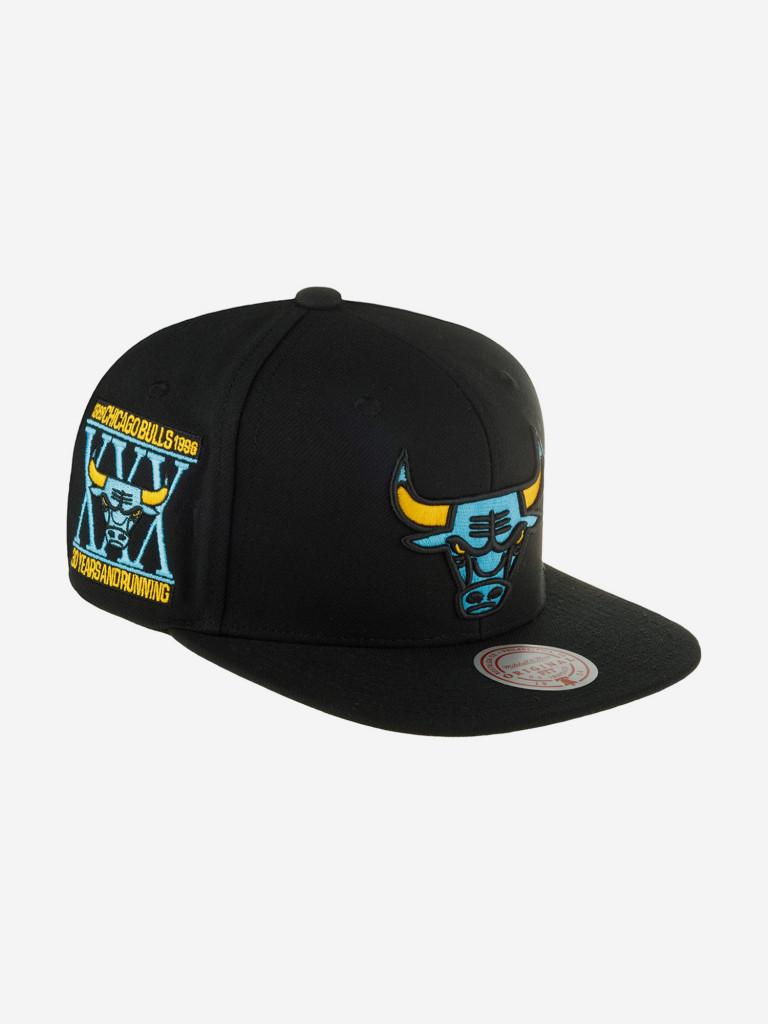 Бейсболка с прямым козырьком MITCHELL NESS HHSS6751-CBUYYPPPBLCK Chicago Bulls NBA (черный)